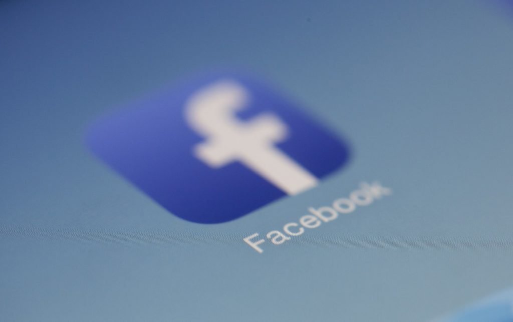 Facebook Monthly Users Hit 2 Billion Milestone